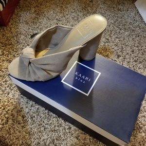Kaari blue Heels